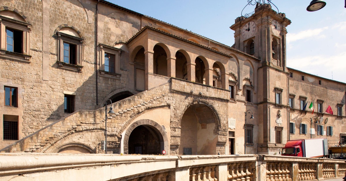 Ab Civitavecchia Tarquinia und Besuch der Unesco Stätte mit