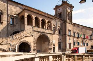 Ab Civitavecchia: Tarquinia und Besuch der Unesco-Stätte mit Mittagessen