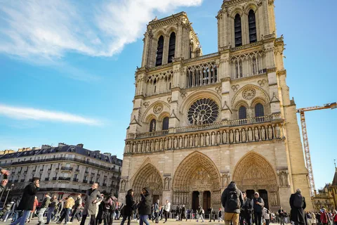 Parijs: Notre Dame Cathedral Exterior Tour met gratis toegang