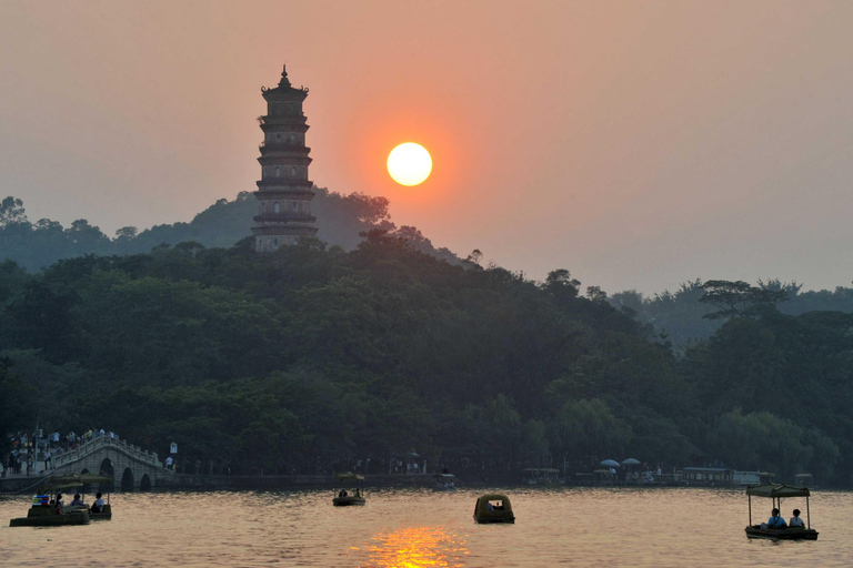 Huizhou Old Town City Walk — Lake, History & Local Life Tour