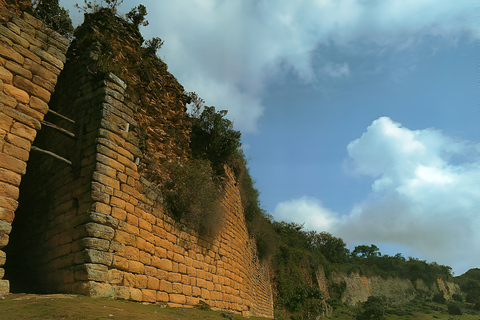 From Cajamarca: Excursion to Kuélap and Karajía Sarcophagi + hotel Spanish