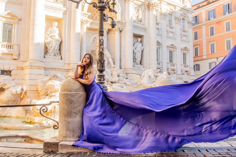 Roma Servizio Fotografico Con Abito Volante Alla Fontana Di Trevi