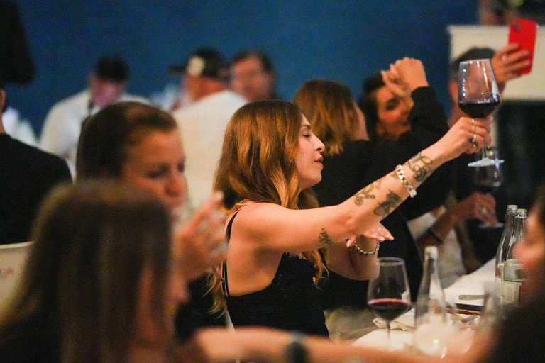 Ibiza: Dinner with Live Show & DJ at an Italian Restaurant and Nightclub Ibiza: Dinner, Live Show & DJ at Italian Restaurant and Nightclub