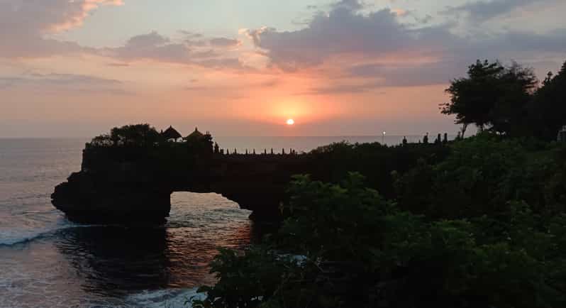 Sunset Tanah Lot