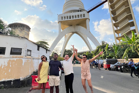 Discover the Best of Colombo City with a private Car Tour