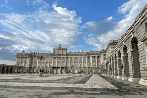 Madrid: Royal Palace Skip-the-Line Entry with Audio Guide