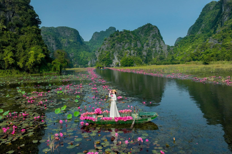 Hanoi: Ninh Binh Am Tien Cave or Trang An, Mua Cave & Hoa Lu Private Tour: Ninh Binh, Hoa Lu, Trang An, Mua Cave, Incense