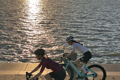 Shenzhen: Bay Park and Talent Park Guided Bike Tour