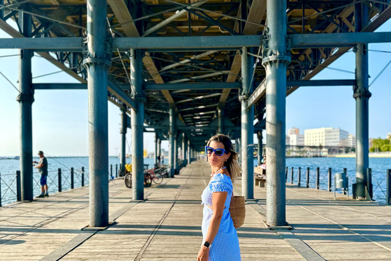 Huelva Photo Tour: Plaza de las Monjas to Muelle del Tinto Huelva Photo Tour: From Plaza de las Monjas to Muelle del Tinto