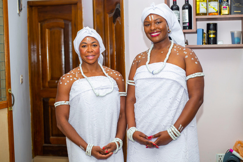 Accra: Cerimónia de nomeação de Ga com vestido tradicional