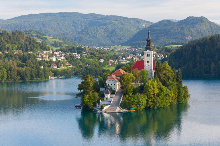 From Ljubljana: Bled & Bohinj Day Trip + Local Picnic Treat