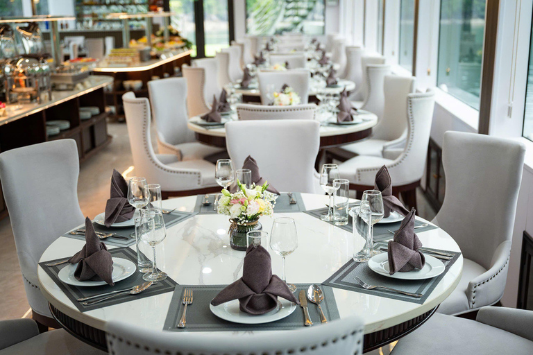 Herculus Cruises 5-sterren_ Verkende Ha Long Bay 1 dag