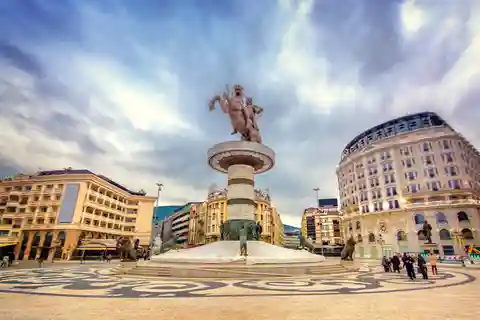 Discover Skopje - Walking Tour
