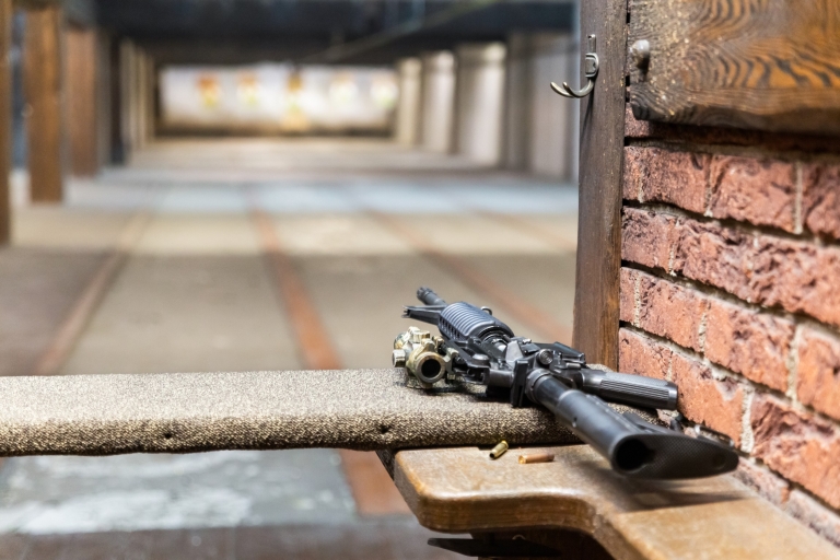 Zakopane: Extremer Schießstand mit HoteltransfersBasic: Kleinwaffen 15 Kugeln mit Abholung vom Hotel