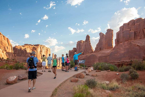 Arches National Park: Morning Adventure Tour With pickup