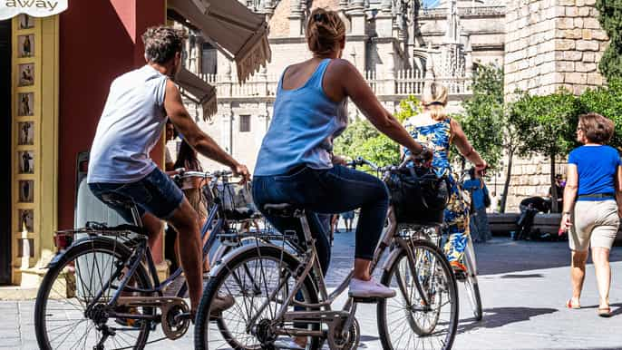 Seville: City Sightseeing and Local Culture Bike Tour