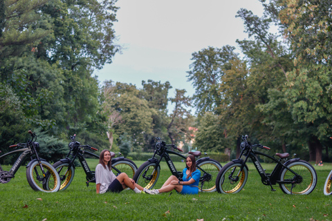 Prague Historical & Viewpoints Retro E-Bike Group Tour