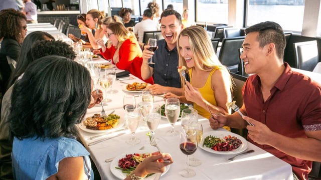 Chicago: Crociera con pranzo gourmet del Ringraziamento sul lago Michigan