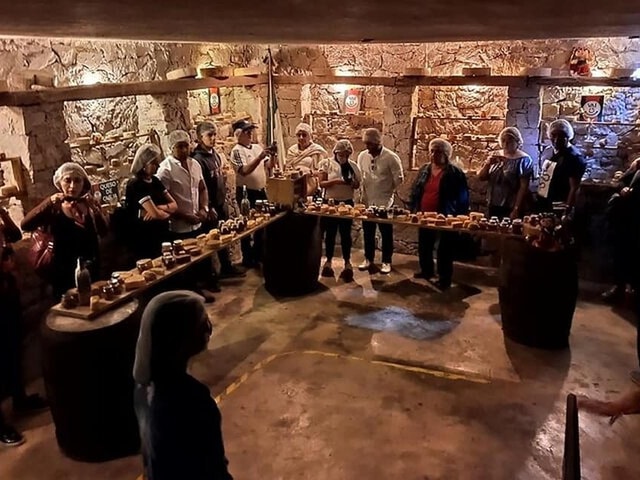 Mexico City: Private Cheese and Wine Tour to Queretaro