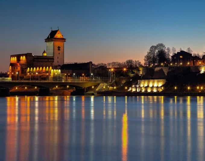 From Tallinn: Narva and "A View of Russia" Day Trip