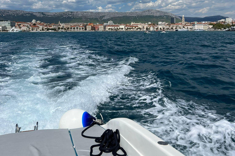 Split: Excursão de 1 dia à Blue Cave em 5 ilhas com Hvar e Vis