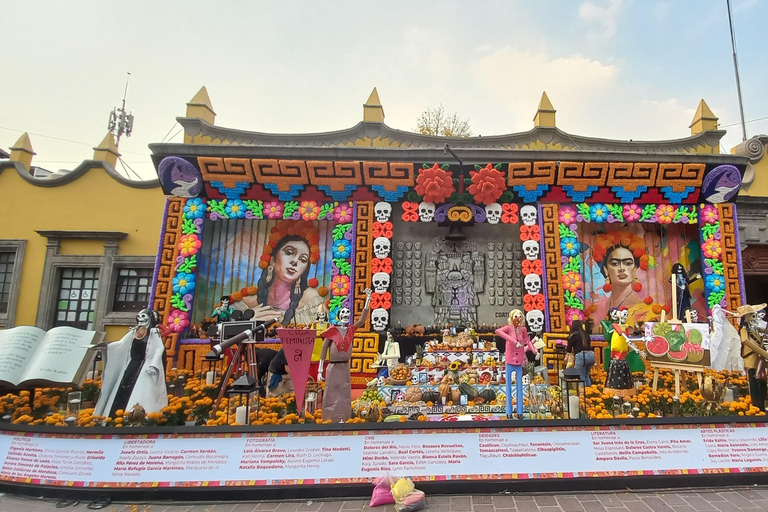 Coyoacan, Histoire et Vie d'un Quartier MagiqueCoyoacan, histoire et vie d'un quartier enchanteur