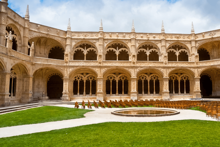Lisbon: Belem Walking Tour and Jerónimos Monastery Ticket