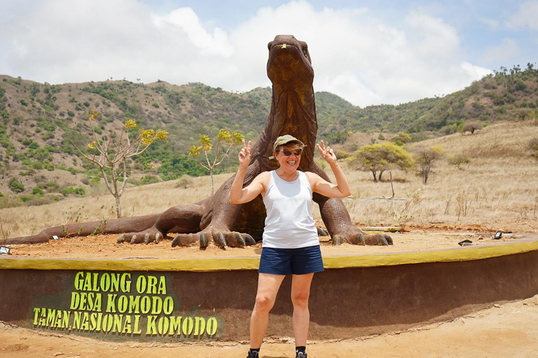 Labuan Bajo: 3-Day Komodo Liveaboard Adventure with VIP Boat