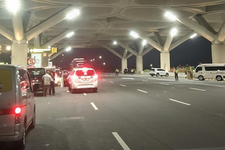 Yogyakarta: Private Transportation with Pickup Tour