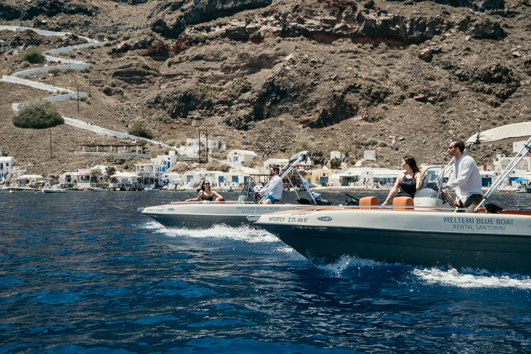 Santorini: License Free, Luxurious Small Boat RentalClassy Half Day trip with Brand New Boat 4,99m