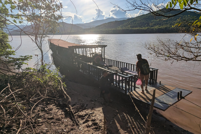 Luang Prabang: Afternoon Kuang Si Waterfalls &amp; Sunset Cruise