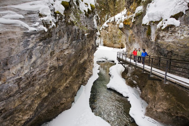 Visit [Winter]Banff,JohnstonCanyon & LakeMinnewanka Full Day Tour in Banff, Alberta, Canada