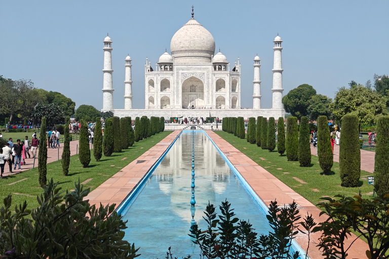 Taj Mahal Tour from Delhi Airport with All Inclusive Tour Guide Only.