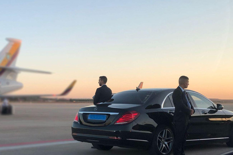 Madrid: Private Airport Transfer to ToledoMercedes E Class