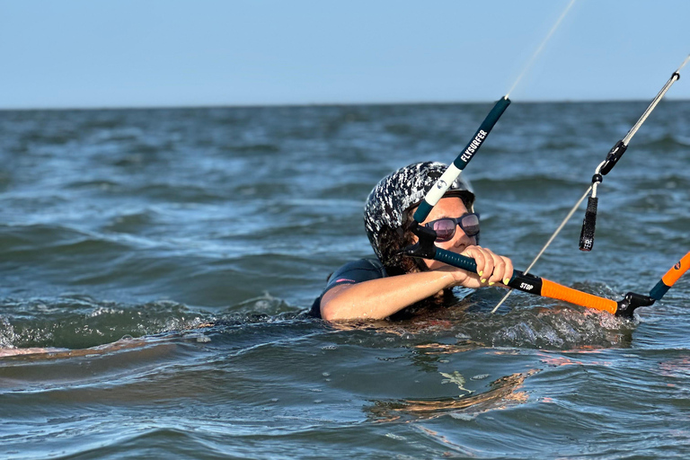 Djerba: Intermediate Kitesurfing Course – 6 hours (3 sessions) Level 2 IKO Djerba: Intermediate Kitesurfing Course – 6 hours (3 sessions) IKO Level 2