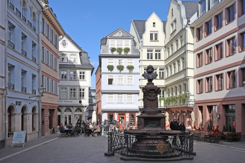 Frankfurt: Zelf begeleide stadswandeling met speurtocht