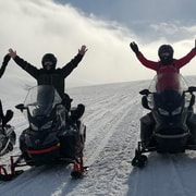 Svalbard : expédition en motoneige sur la côte est