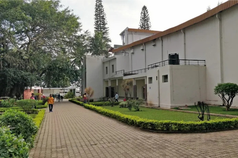 Bangalore: Heritage Centre and Aerospace Museum Guided Tour