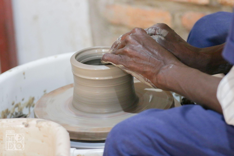 Accra: Pottery Making Workshop with Local Artists