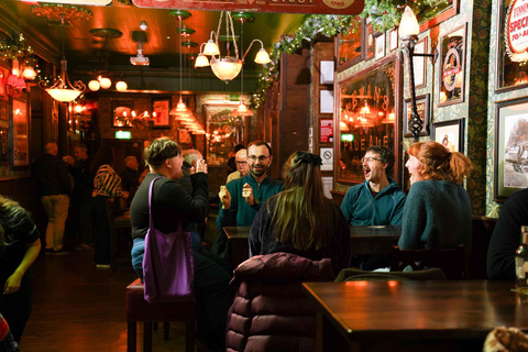 Eating Edinburgh: Old Town Food & Drinks Tour