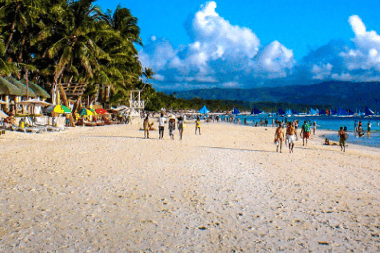 Boracay: Inselhopping mit Mittagessen und Zipline