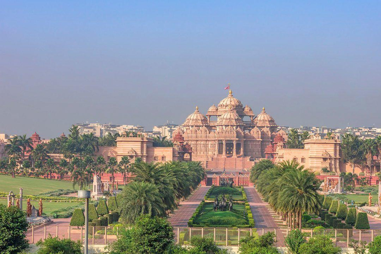 Delhi: Wycieczka do świątyni Akshardham i pokaz muzycznych fontann