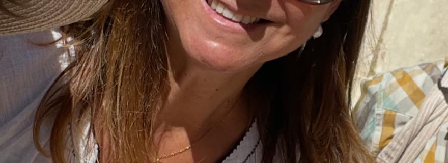 Provence Gourmet Market & Village Tour: Aix, Cucuron & Lourmarin