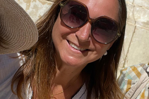 Provence Gourmet Market & Village Tour: Aix, Cucuron, & Lourmarin