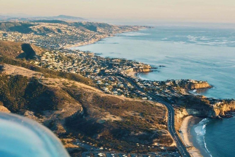 Hrabstwo Orange: Wycieczka lotnicza Deluxe z lotniska John WayneOrange County Deluxe Air Tour (3 osoby)