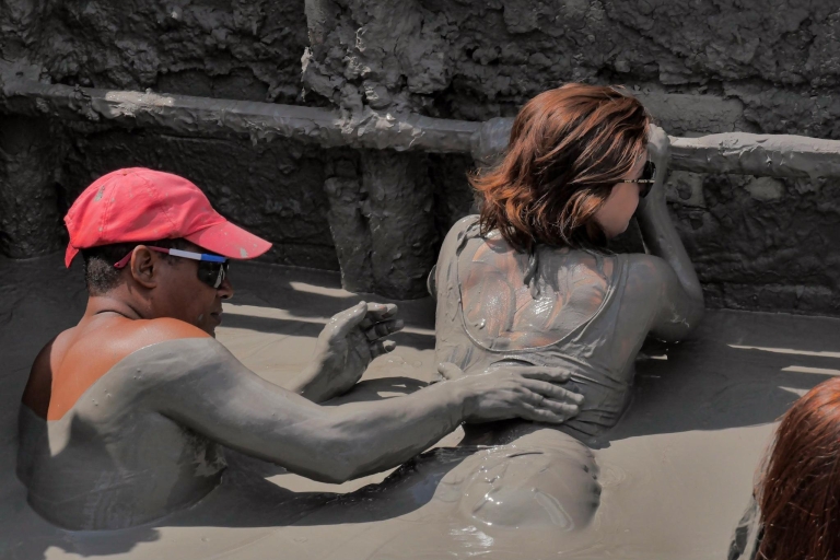 Carthagène : bain de boue au volcan TotumoCarthagène : bain de boue au volcan Totumo le matin