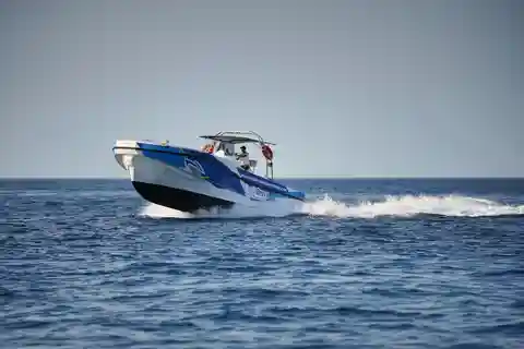 Boat Excursions in the Costa Brava- Costa Brava Center