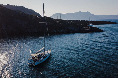 Santorini: Private Caldera Sailing Trip with Open Bar & Meal Private Sunset Trip