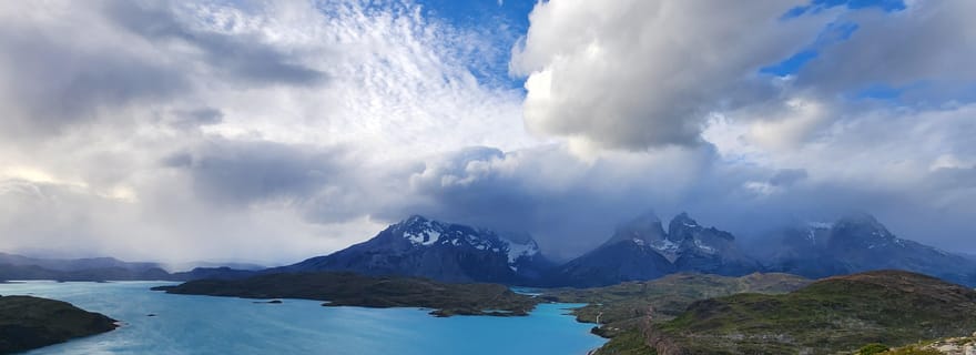 Torres del Paine : journée complète active sur 3 sentiers différents