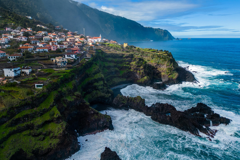 Nordwestlich von Madeira in 4x4 Cabrio Jeep Tour